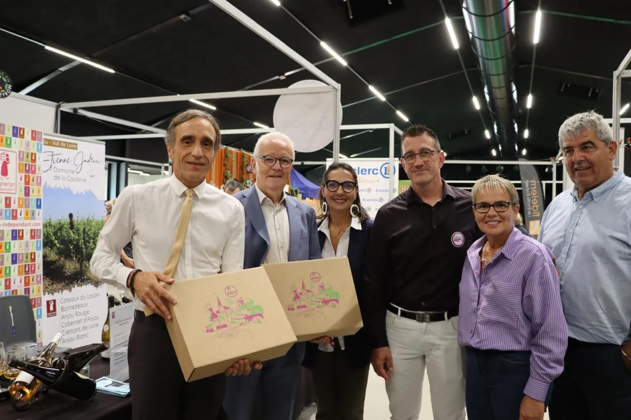 Rencontre sur le stand de Produit en Anjou au Salon du Fabriqué en Aveyron